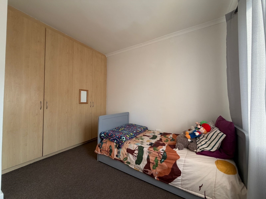 2 Bedroom Property for Sale in Gordons Bay Central Western Cape